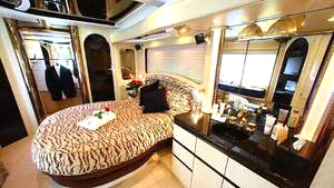mengintip daleman bus paling mewah