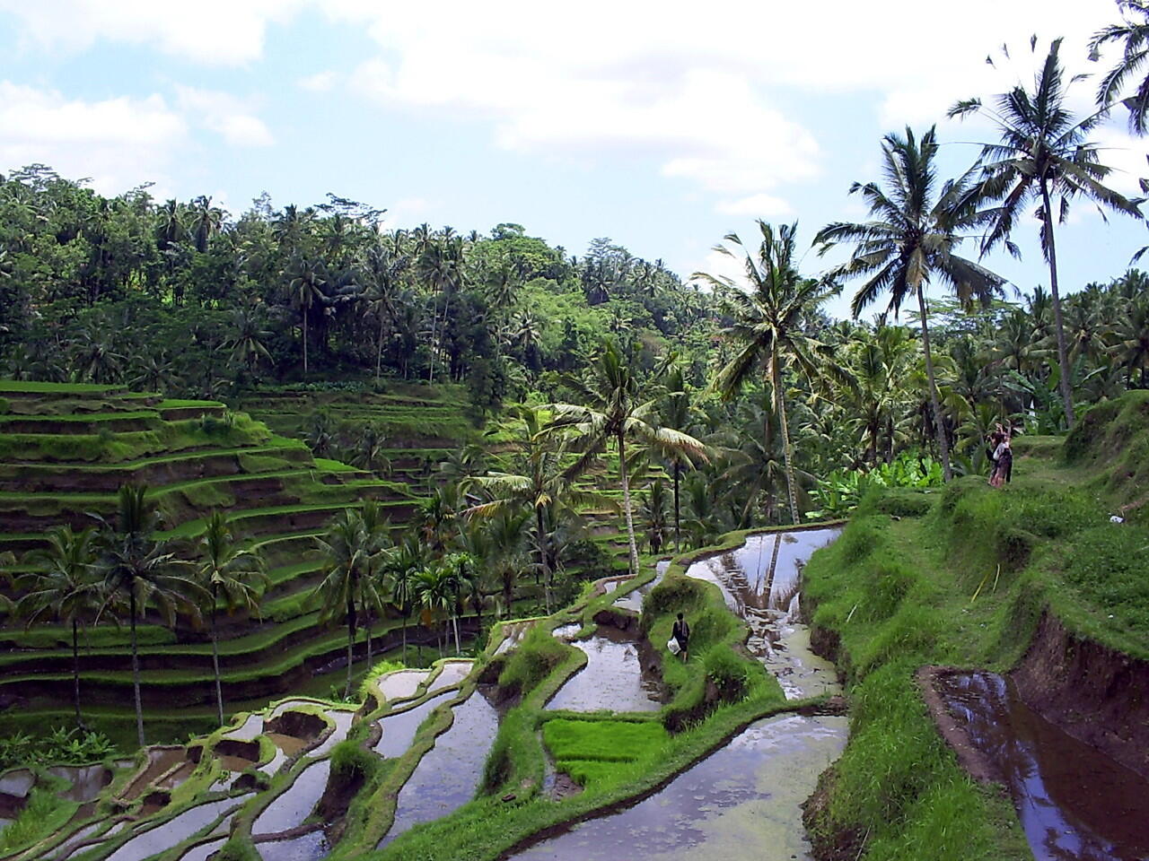 10 Tempat Paling Romantis di Indonesia