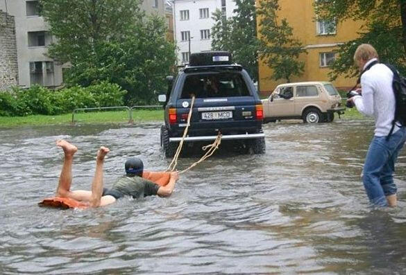 Banjir?? santai aja :D