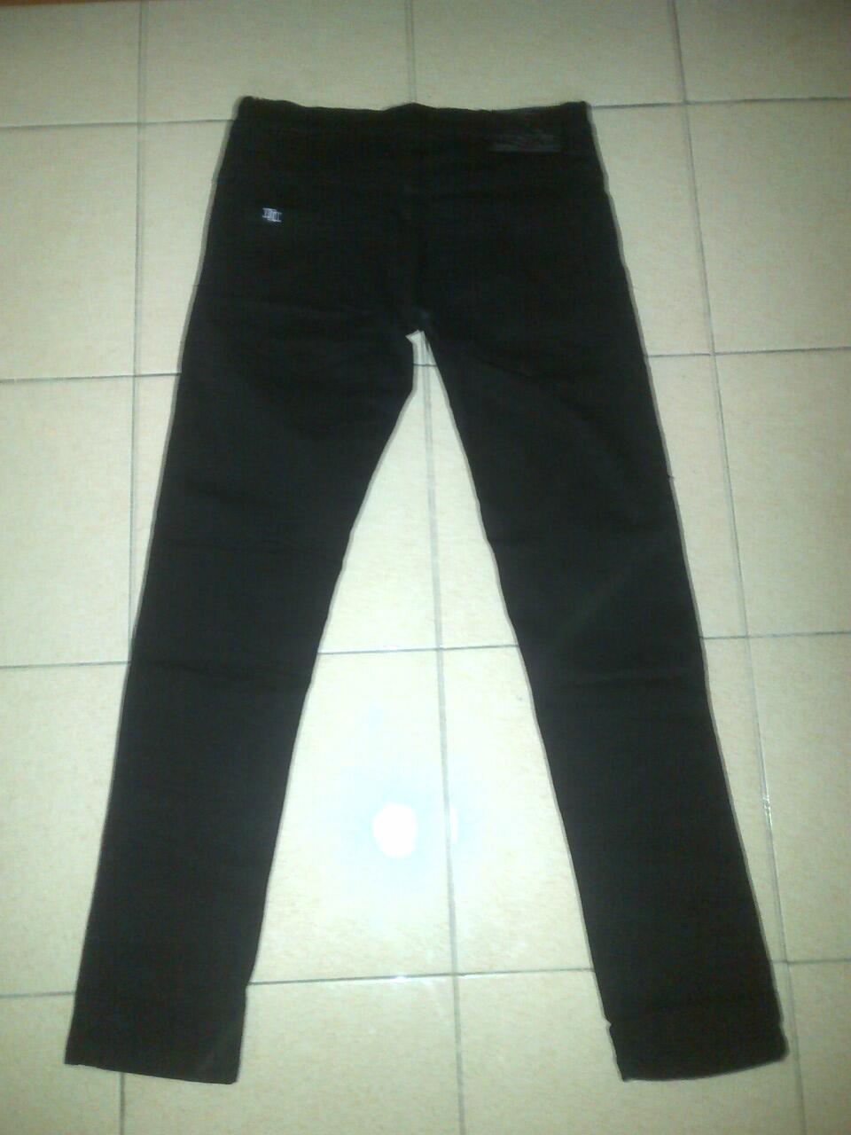 Kaos Drop dead,vans,rebel8,mishka,famous,supreme,macbeth,dc,hurley,thrasher..