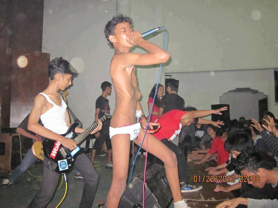 Memperkenalkan &quot;The Sempak Band&quot;