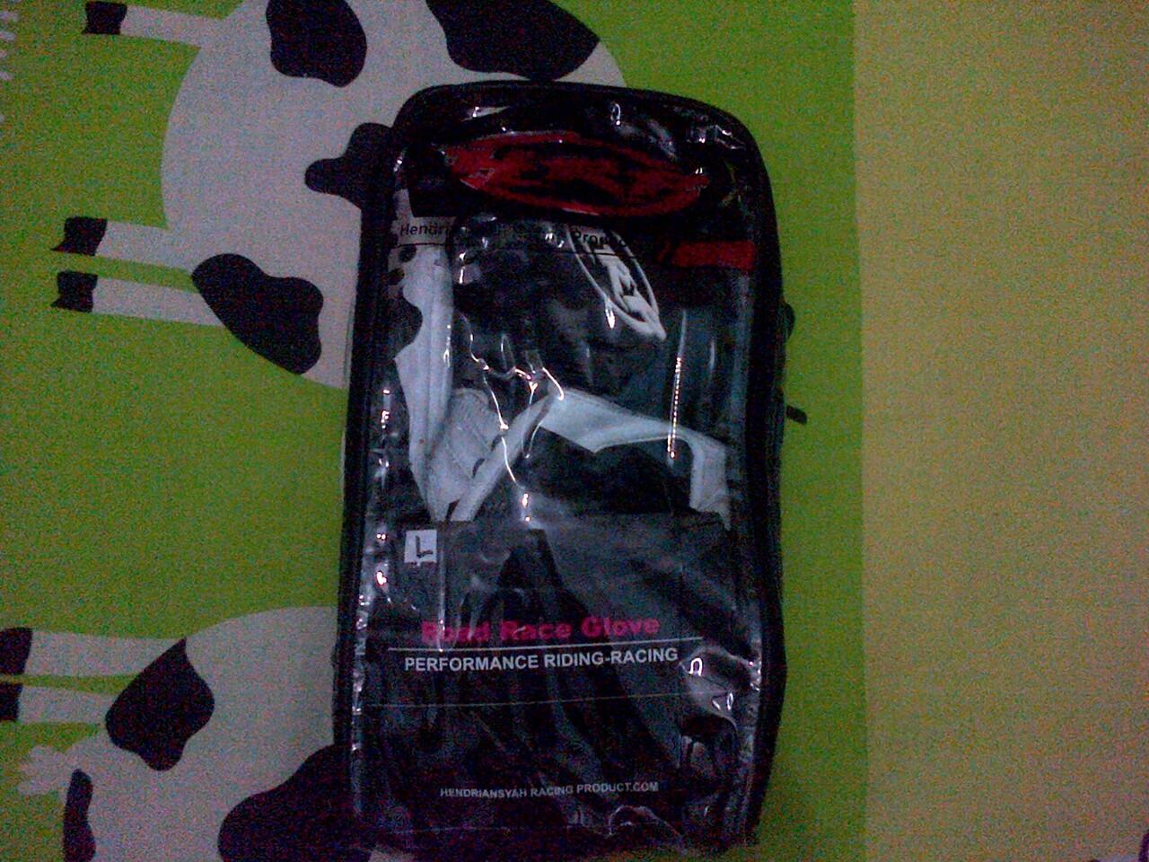 (WTS)glove roadrace HRP 76 gp pro hitam putih size L