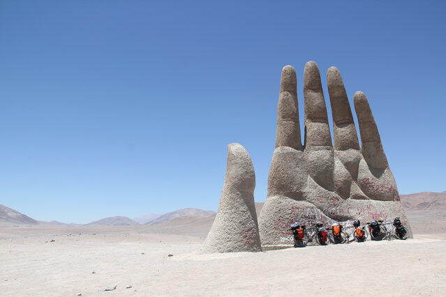  Tangan Raksasa Di Gurun Atacama