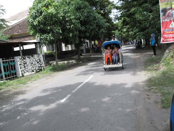 Resepsi di Taman Balekambang Surakarta ( Solo ) dapat Do'a restu dari masyarakat