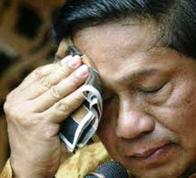 antara PROSES dan HASIL