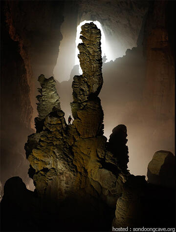 Mengenal " Son Doong Cave " goa terbesar di dunia !