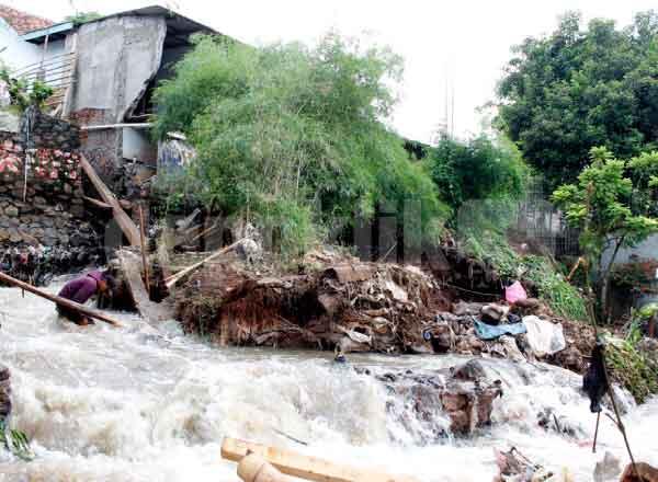 &#91;lupakan masalah caci maki&#93; Info seputar banjir Jakarta