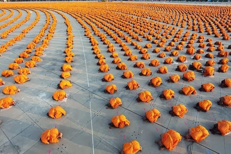 Wow, Kuil Buddha di Thailand Ini Lebih Mirip UFO Raksasa