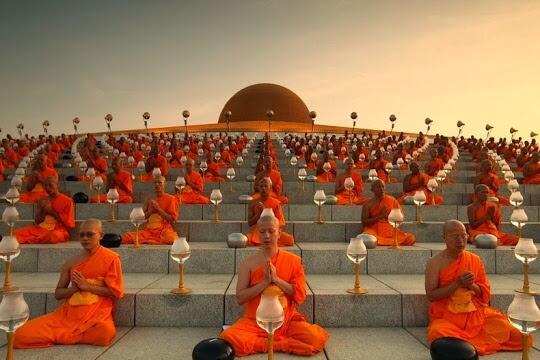 Wow, Kuil Buddha di Thailand Ini Lebih Mirip UFO Raksasa