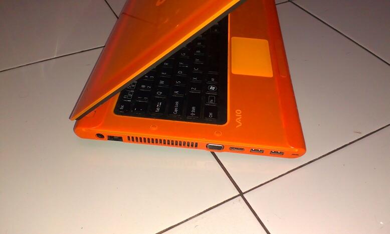 Sony Vaio PCG-61711W, Core i5, ram 8GB, Hdd 500, double VGA intel HD 3000 + ATI 6630M