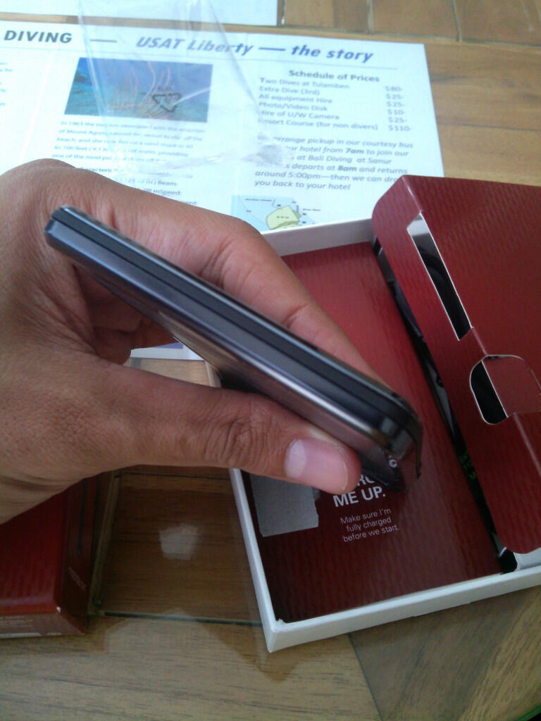 Motorola XT910 Ex Erajaya, Mulus Bagus Lengkap - Bali