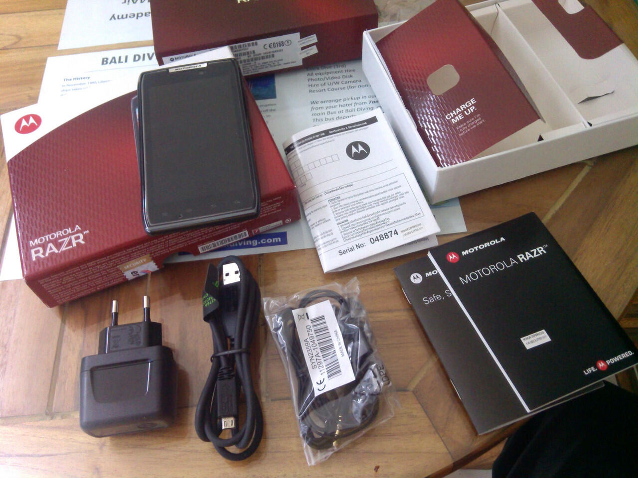 Motorola XT910 Ex Erajaya, Mulus Bagus Lengkap - Bali