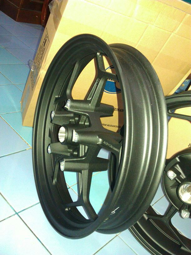 Terjual Velg  Chemco Ninja  250  FI  depan double  disk  KASKUS