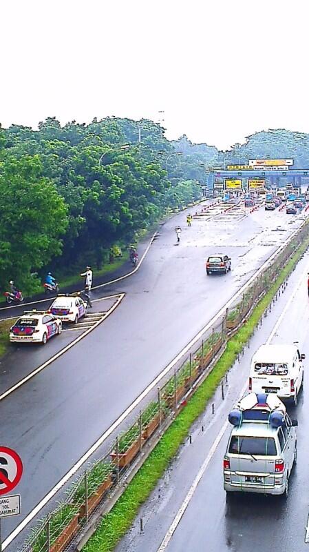 BANJIR MENYERANG JAKARTA