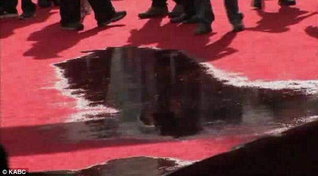 Banjir pun melanda Red Carpet Golden Globe Award