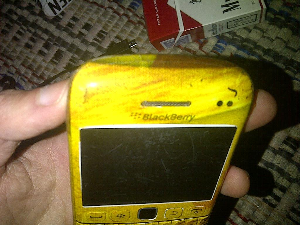 Forsale BlackBerry BELAGIO bold 9790 Putih Batangan Bandung