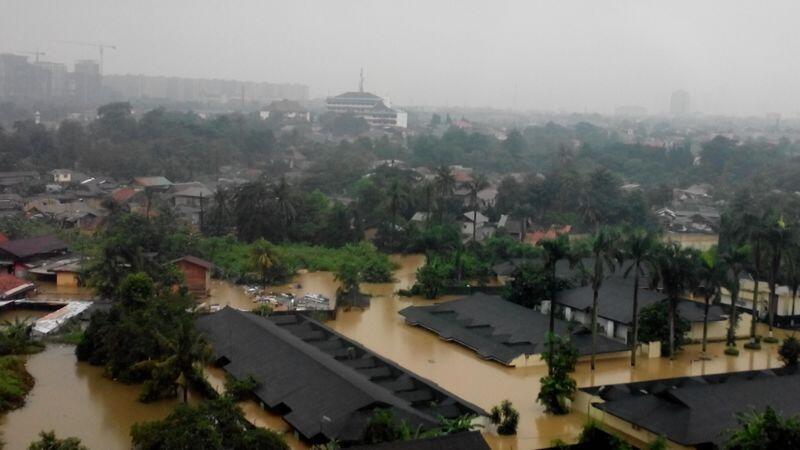 Kampung Pulo Jatinegara Jaktim Banjir Setidaknya 7,5 Meter!!!