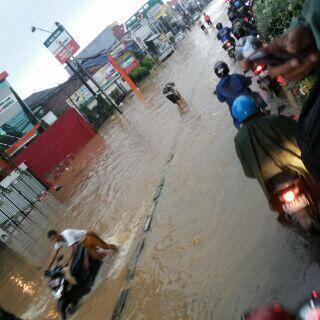 lokasi banjir dijakarta hari ini (ntar di update lagi)