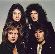 Keanehan Lirik Lagu Queen ( QueenLovers 1971 Masup )