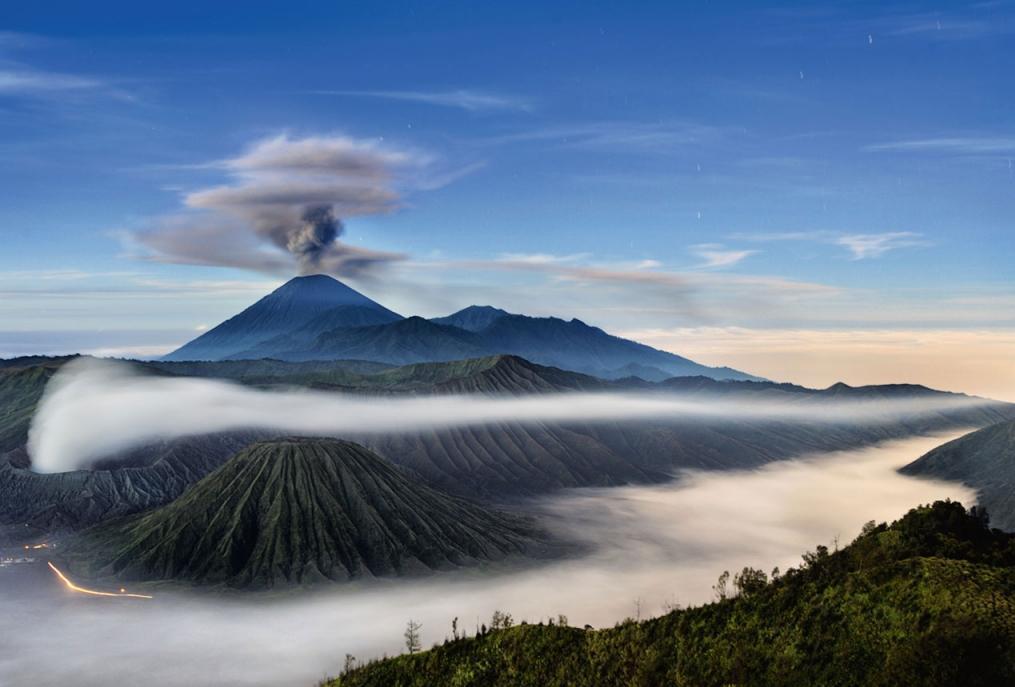 Keliling DUNIA? Indonesia aja belum