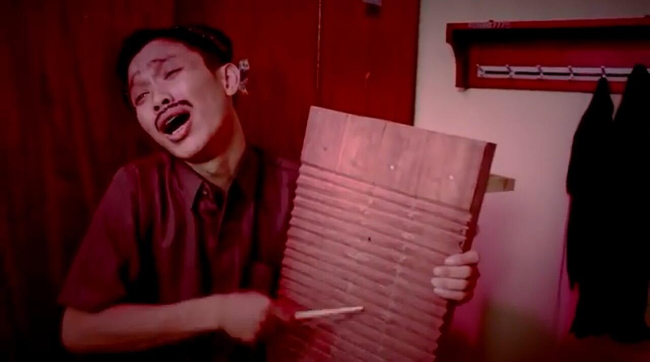 Nih gan lagu keren bikin ngakak (SEREMPET GUNDAL) :D