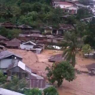 Banjir Manado &#91;PICS UPDATE&#93;