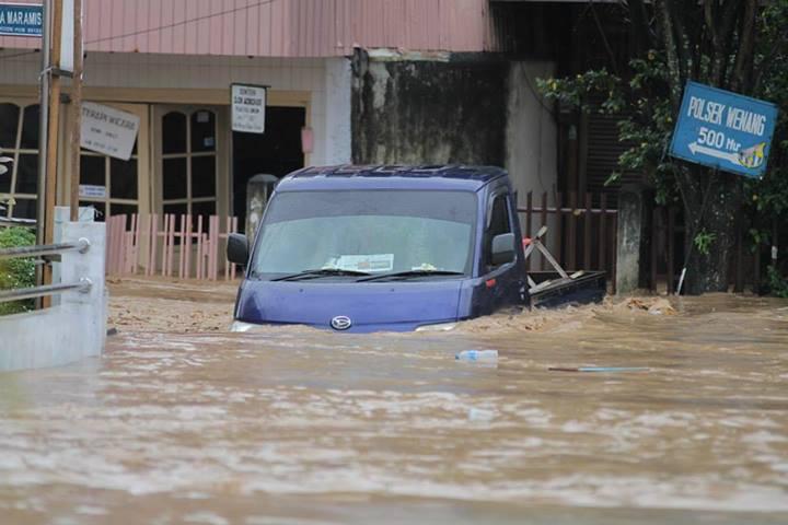 Banjir Manado &#91;PICS UPDATE&#93;