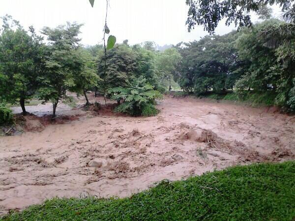 Banjir Manado &#91;PICS UPDATE&#93;