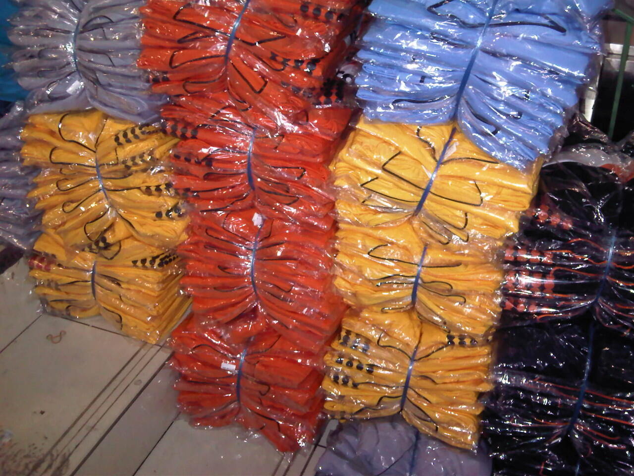 KOSTUM Futsal/Bola !! Dijamin Murah !!! NO TIPU