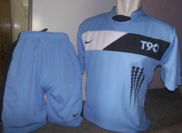 KOSTUM Futsal/Bola !! Dijamin Murah !!! NO TIPU