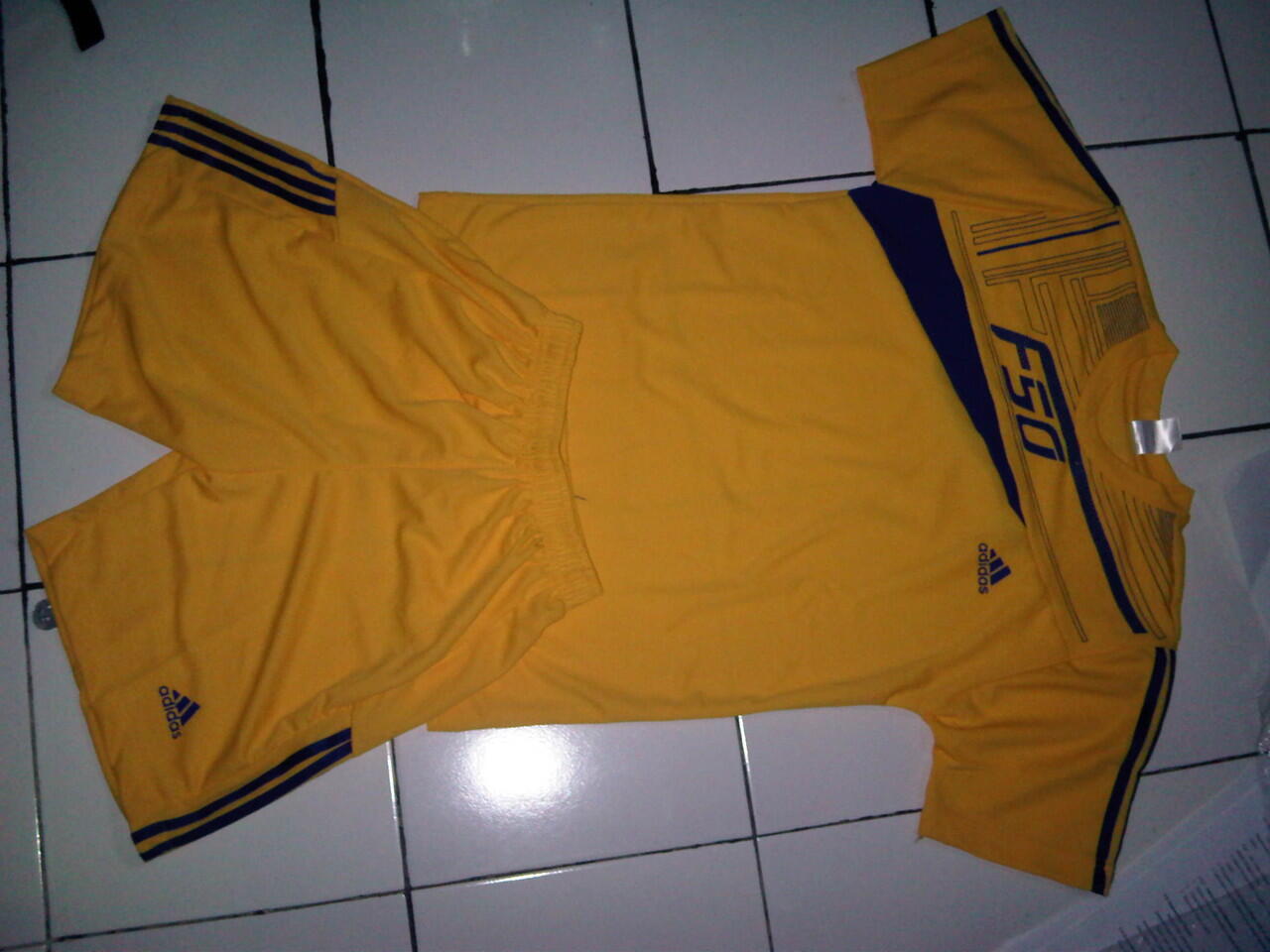 KOSTUM Futsal/Bola !! Dijamin Murah !!! NO TIPU