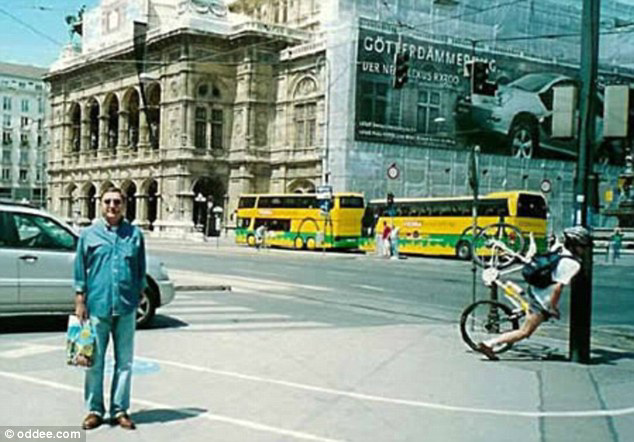 photobomb , si Perusak foto yang gak diundang