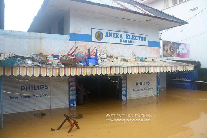 Banjir Manado &#91;PICS UPDATE&#93;