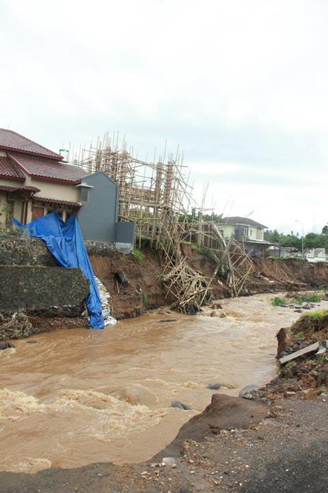 Banjir Manado &#91;PICS UPDATE&#93;