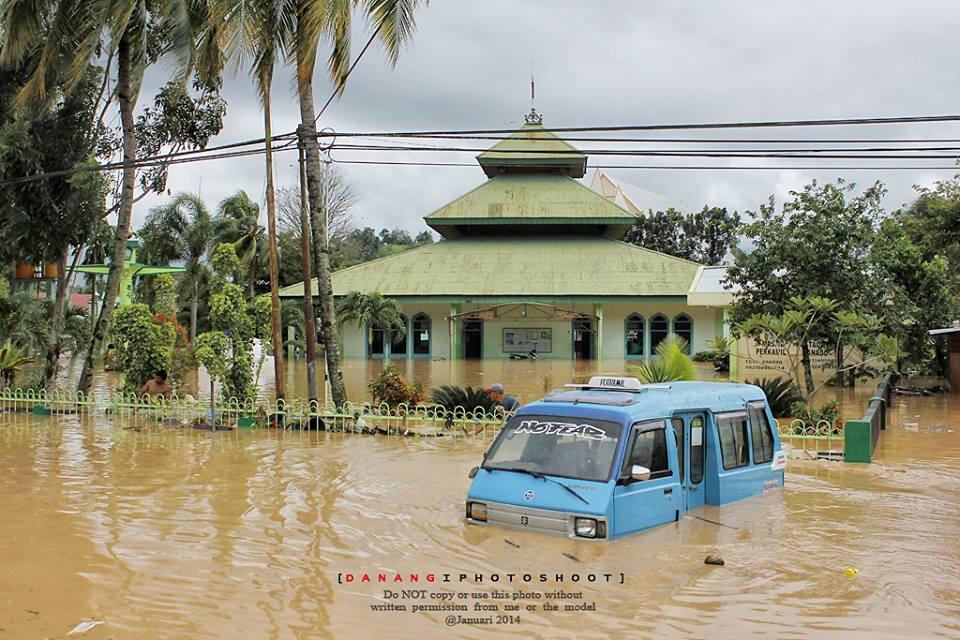 Banjir Manado &#91;PICS UPDATE&#93;