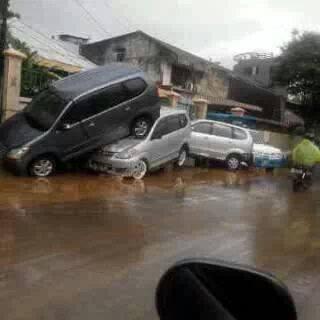 Banjir Manado &#91;PICS UPDATE&#93;