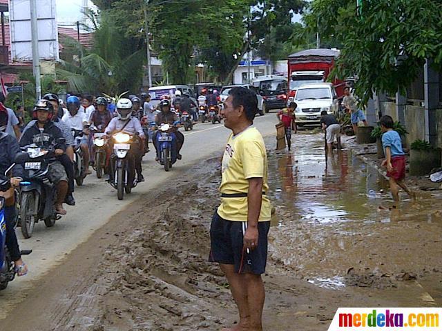 Berbagai Penampakan Dahsyatnya Banjir 'Maut' di Manado