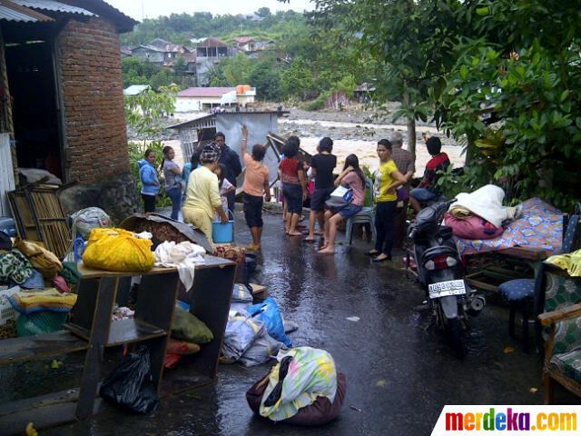 Berbagai Penampakan Dahsyatnya Banjir 'Maut' di Manado