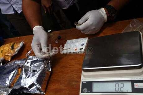 3 Cerita tentang Sosok Wanita Muda Penyimpan Sabu Rp 369 Juta di Anusnya