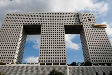 Gedung-Gedung Terunik dan Teraneh di Dunia