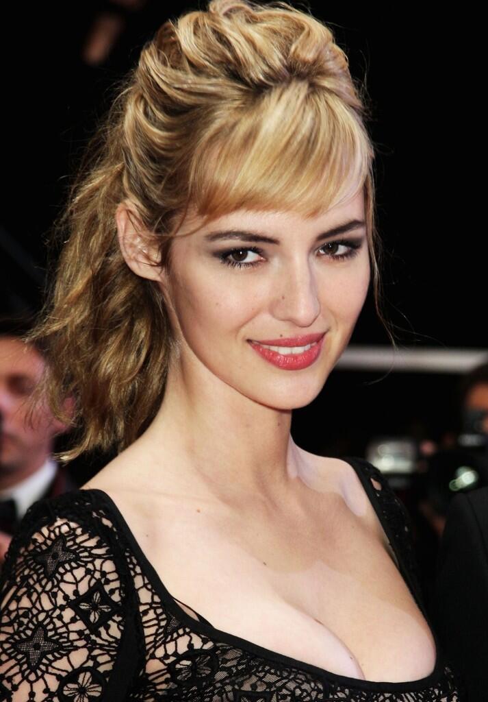 Loise Bourgoin,,Keindahan Wanita Perancis,,,,,Cantik gan......!!!!