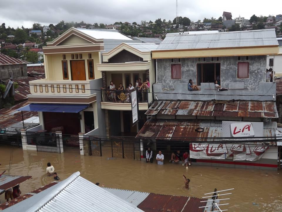 Banjir Manado &#91;PICS UPDATE&#93;