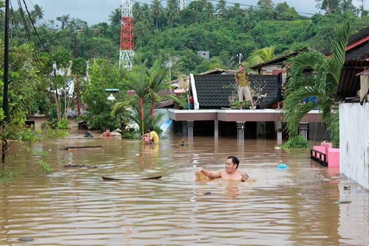 Banjir Manado &#91;PICS UPDATE&#93;