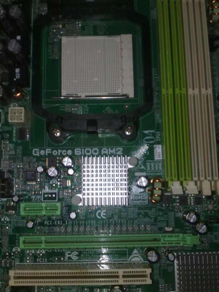 Terjual Macam2 motherboard LGA ,AM2  KASKUS