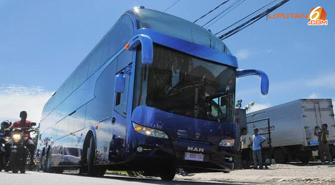 Bus Mewah Bertingkat Buatan Pengusaha asal Kudus dipamerkan di Jakarta + PICT