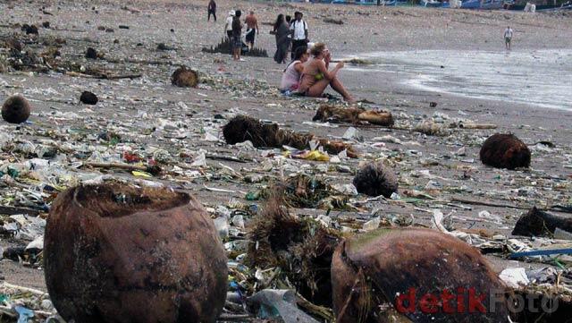 sampah vs lingkungan