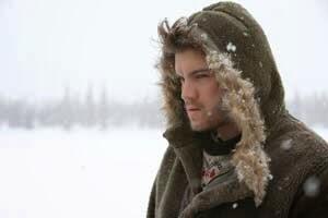 9 TOKOH FILM YANG BERTAHAN HIDUP DI LINGKUNGAN EKSTREM