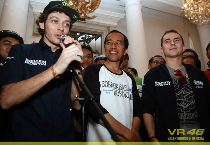 JOKOWI Foto Bareng VALENTINO ROSSI