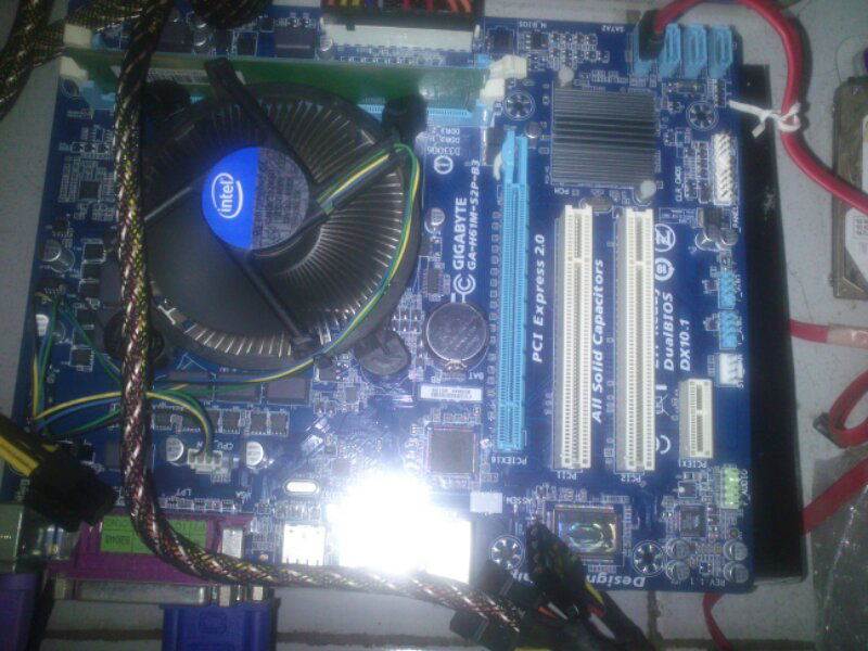 Jual Pentium G2010 + Gigabyte H61M-S2P Depok