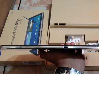 samsung galaxy note 10.1 p601 black umur 2bulan garansi resmi SEIN pajang.
